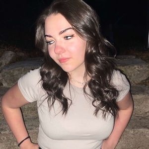 Meet your Posher, Isabella